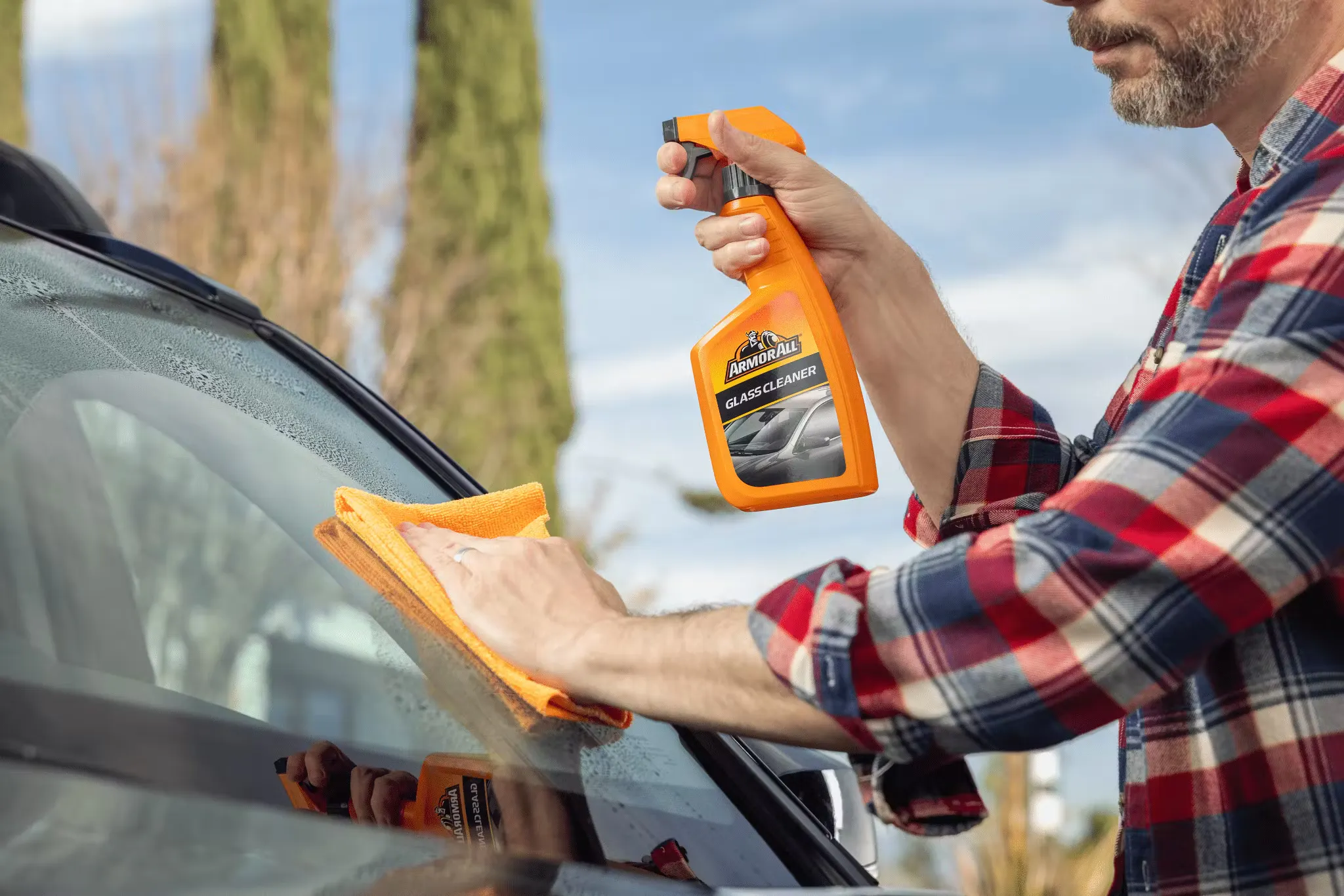 How to clean car glass